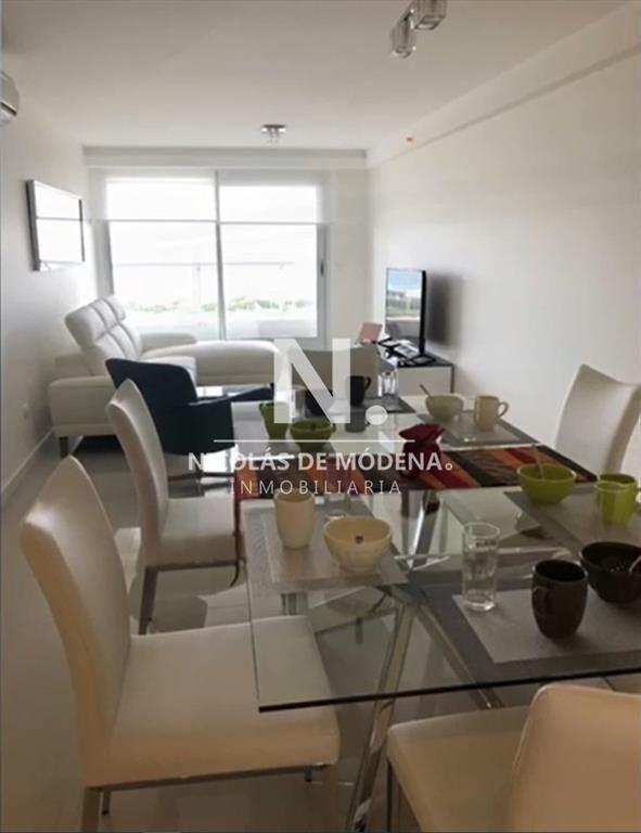 Hermoso departamento en playa Brava de 2 en venta