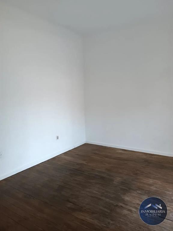 Apartamento en alquiler en La Comercial