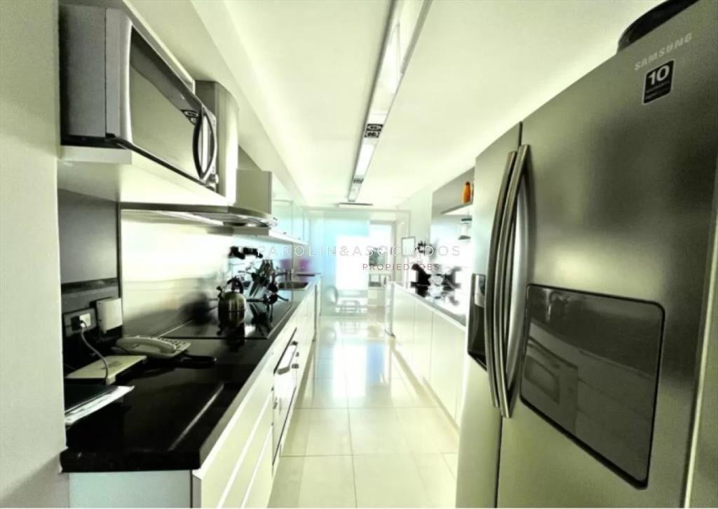 Exclusivo Penthouse en venta con piscina privada en Terraza
