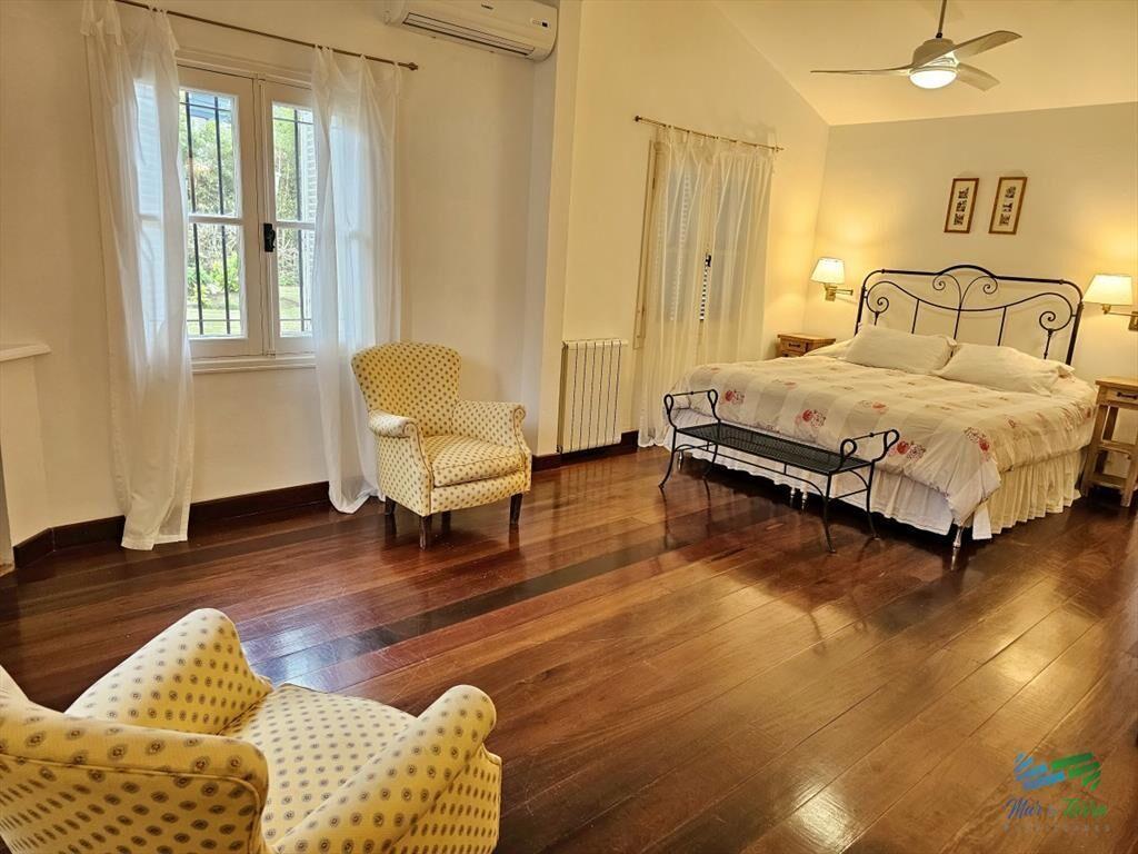 En venta casa 6 dormitorios con gran terreno y en