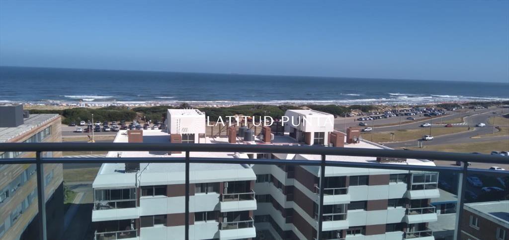Apartamento en Brava, 3 dormitorios más