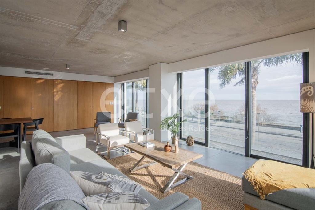 Venta de Exclusivo Loft Rambla Punta Gorda Montevideo...