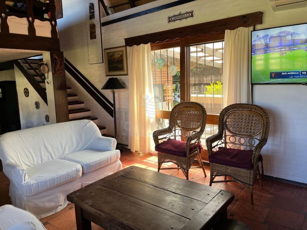 Hermosa cabaña de 4 dormitorios en venta a de