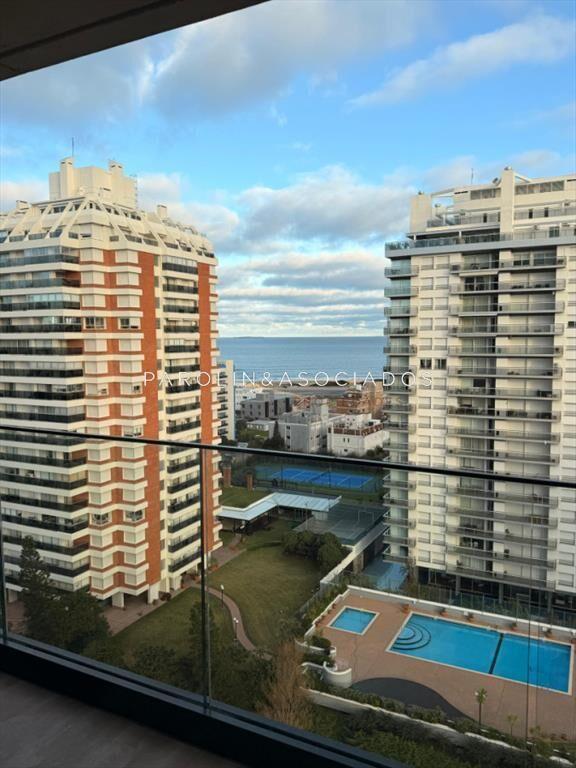 En venta apartamento de 2 dormitorios, con vista