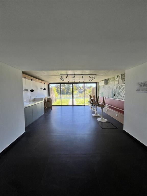 Apartamento Dúplex con Jardín Exclusivo. Divino, a estrenar
