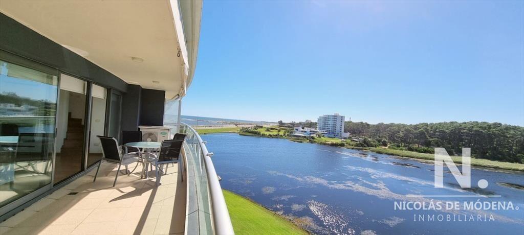 Dúplex con Vista a la Laguna, 3 dormitorios, terraza con p
