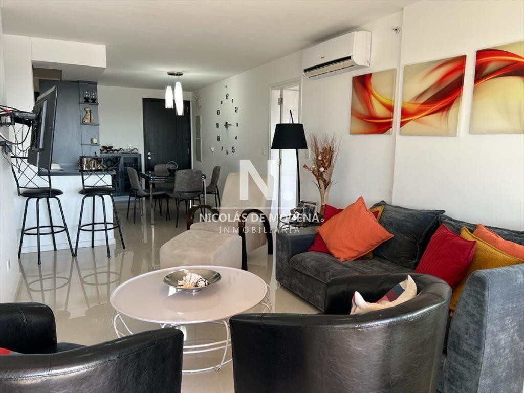 Iluminado departamento en Venta en Punta del Este
