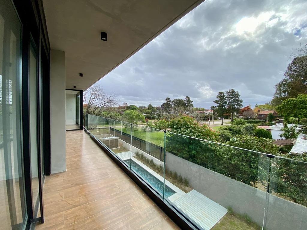 Venta de apartamento de 3 dormitorios, garaje, terraza, Carr