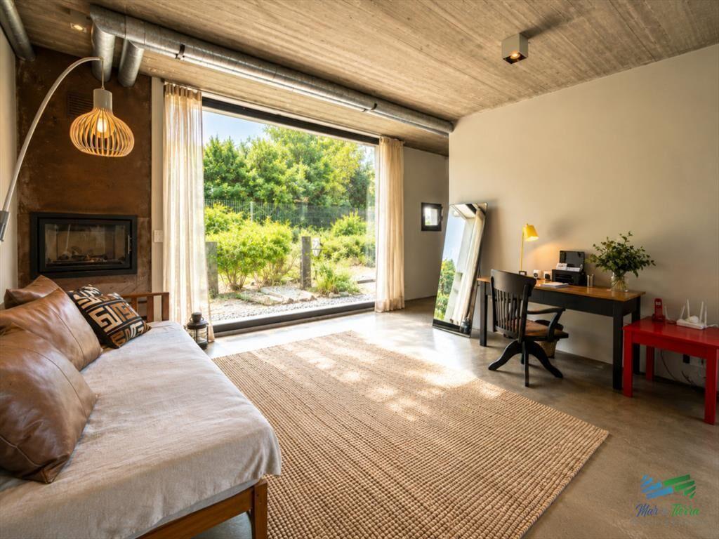 Alquiler Anual, Excelente Casa de 3 Dormitorios en Barrio P