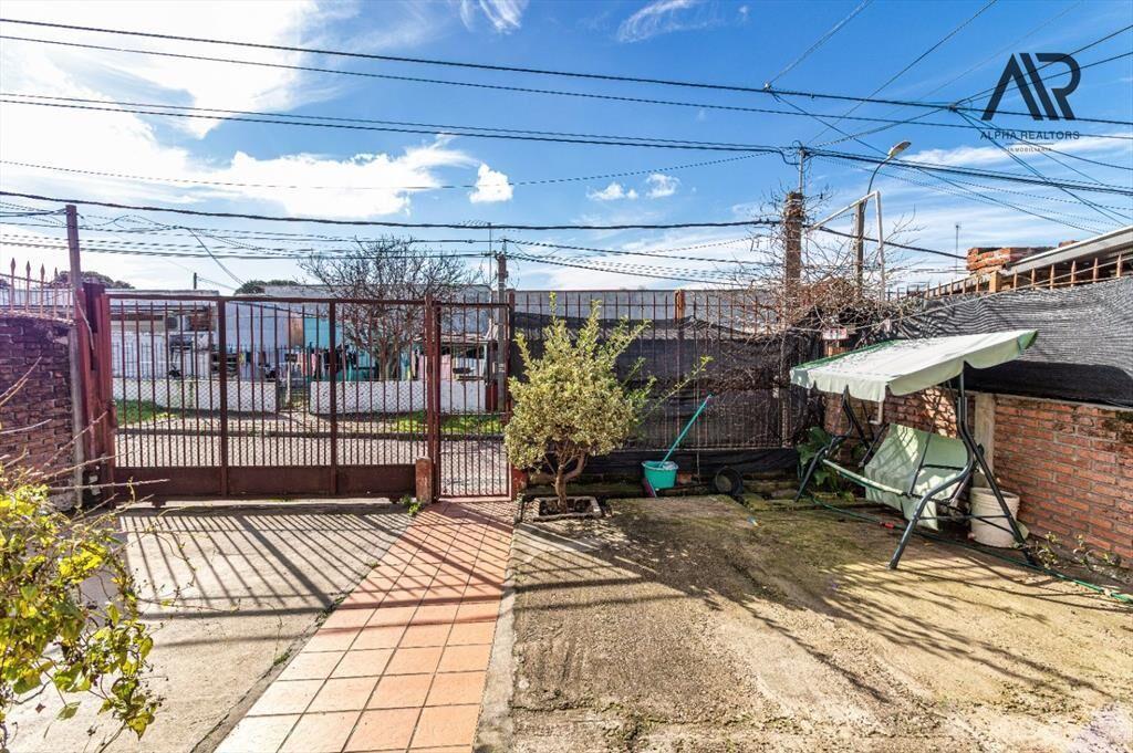 Casa en venta de 2 dormitorios c/ cochera en Cerrito