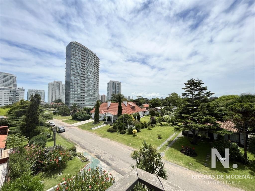 APARTAMENTO EN VENTA PUNTA DEL ESTE, 3 dormitorios