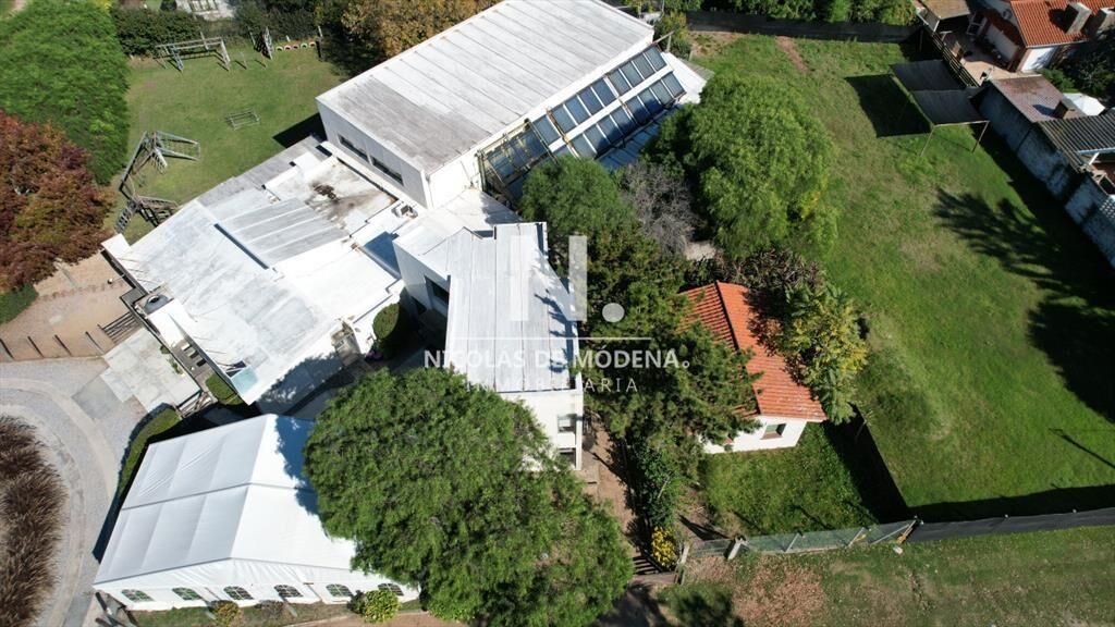 Vende terreno para desarrollar edificio, Punta
