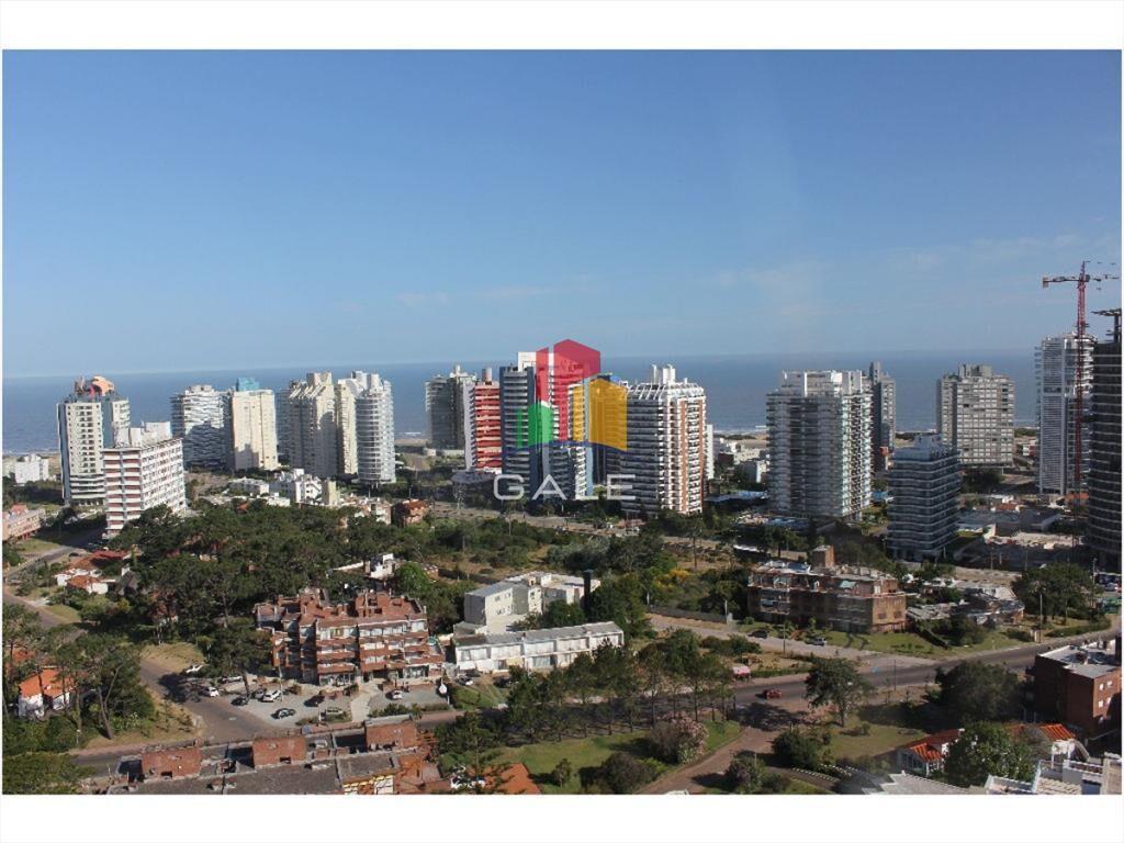 apartamento con vista a playa mansa