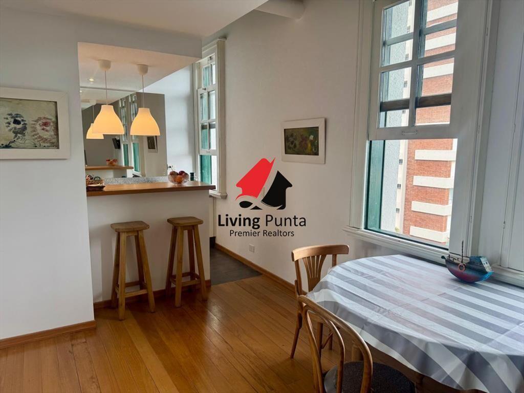 Apartamento de diseño en venta en un clásico de Punta del