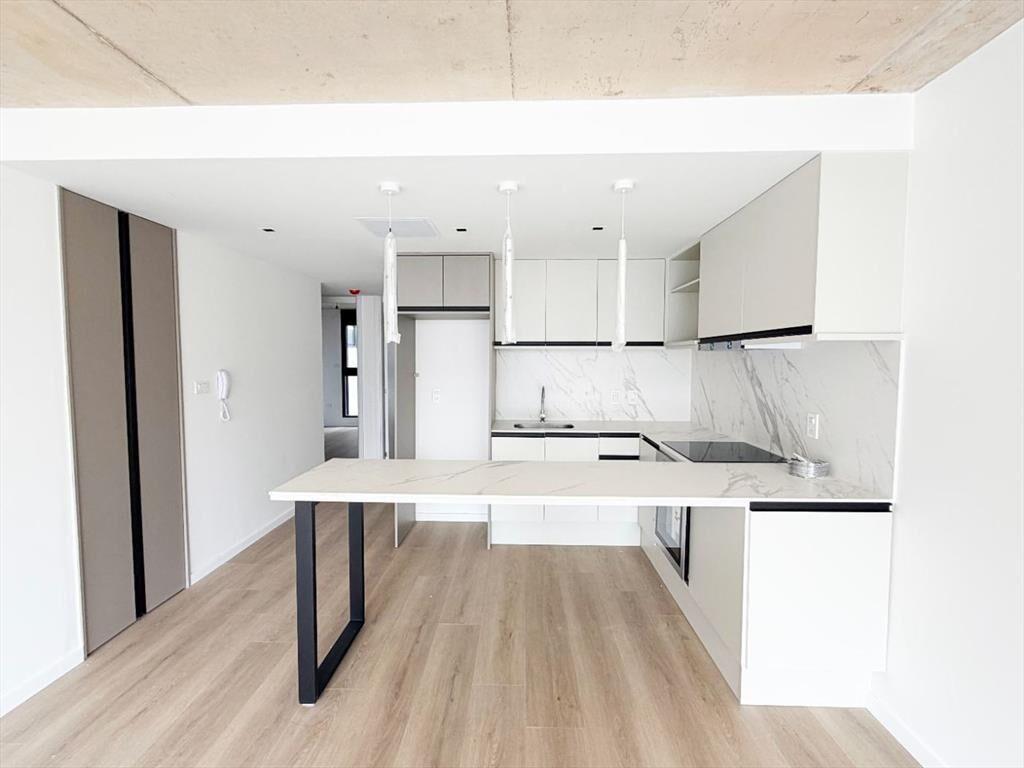 Venta apartamento Pocitos 2 dormitorios con 2 gges