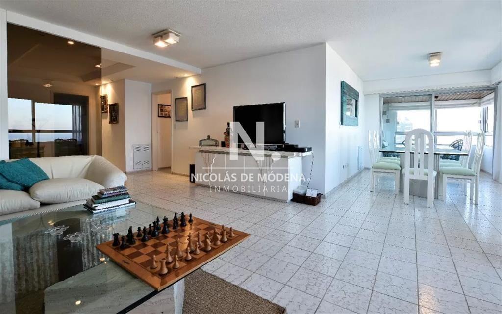 APARTAMENTO EN VENTA EN TORRE VAN GOGH, VISTA AL