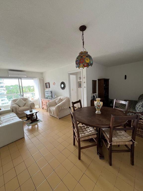 DEPARTAMENTO ALQUILER ANUAL CON BALCON,