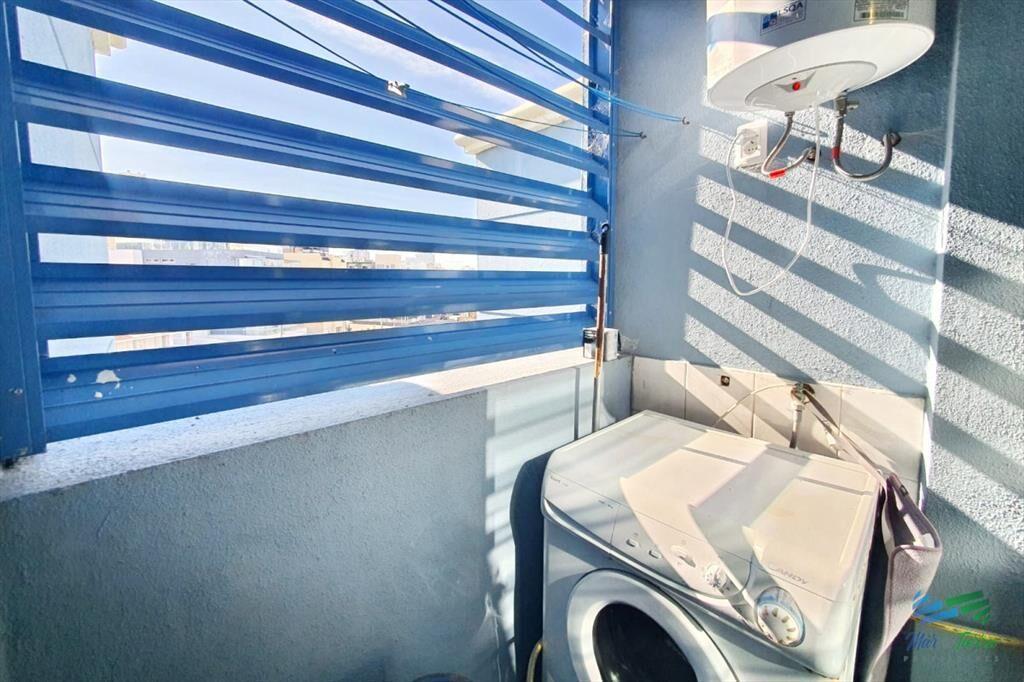 APARTAMENTO FRENTE AL MAR, EN VENTA. CON TERRAZA PRIVADA, E