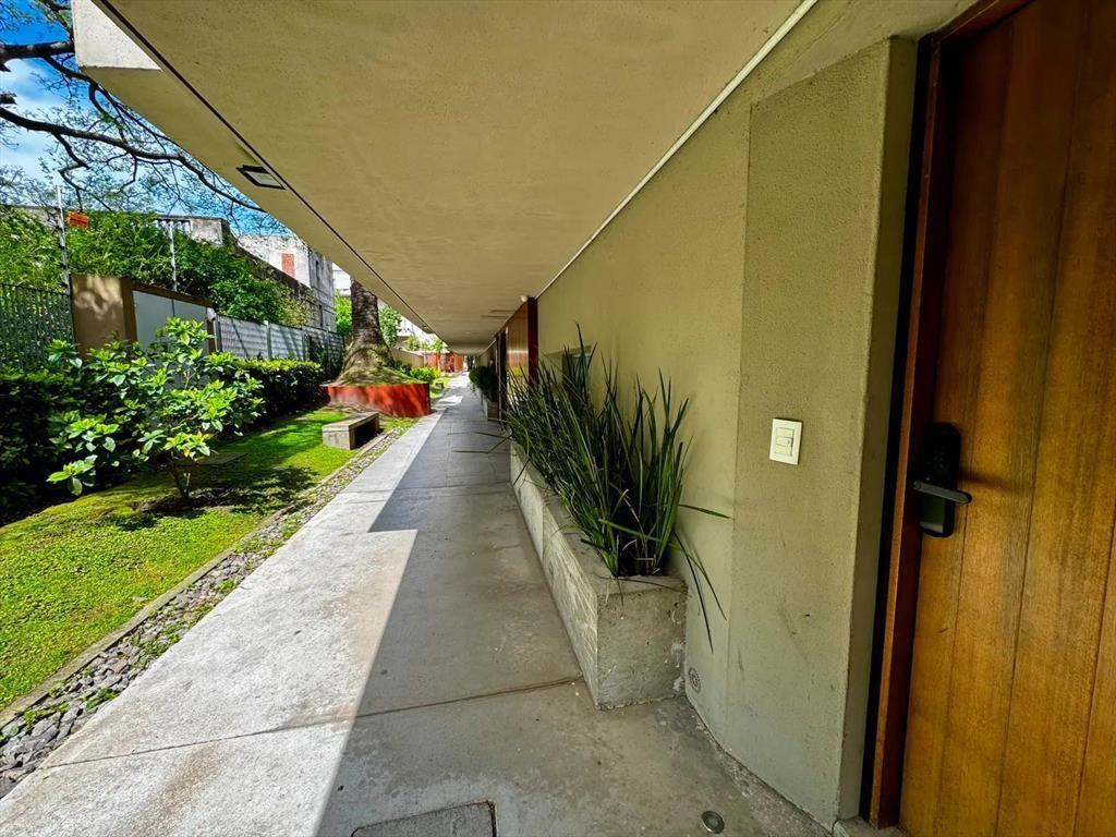 Apartamento en venta 2 dormitorios cochera patio zonas verd