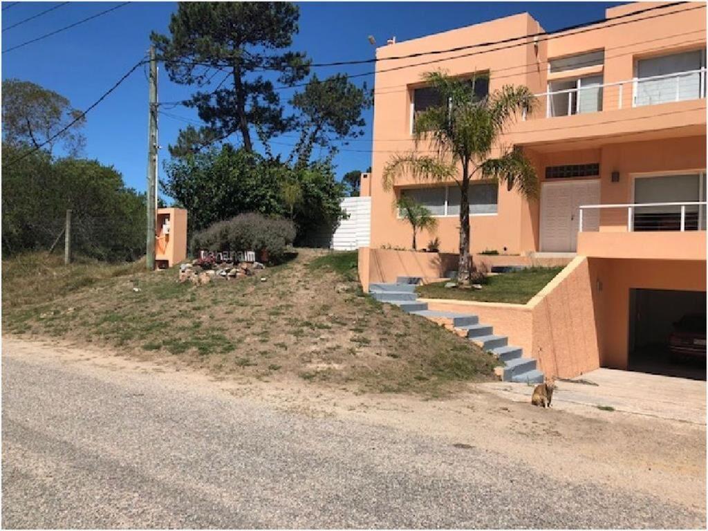 casa a estrenar en zona de playa brava