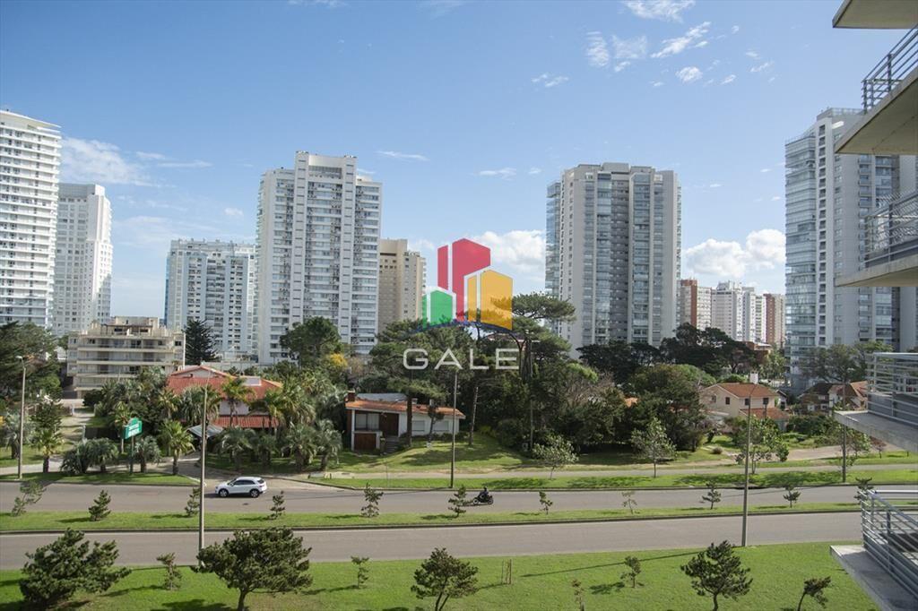 Alexander Boulevard.Departamento de 2 en venta y