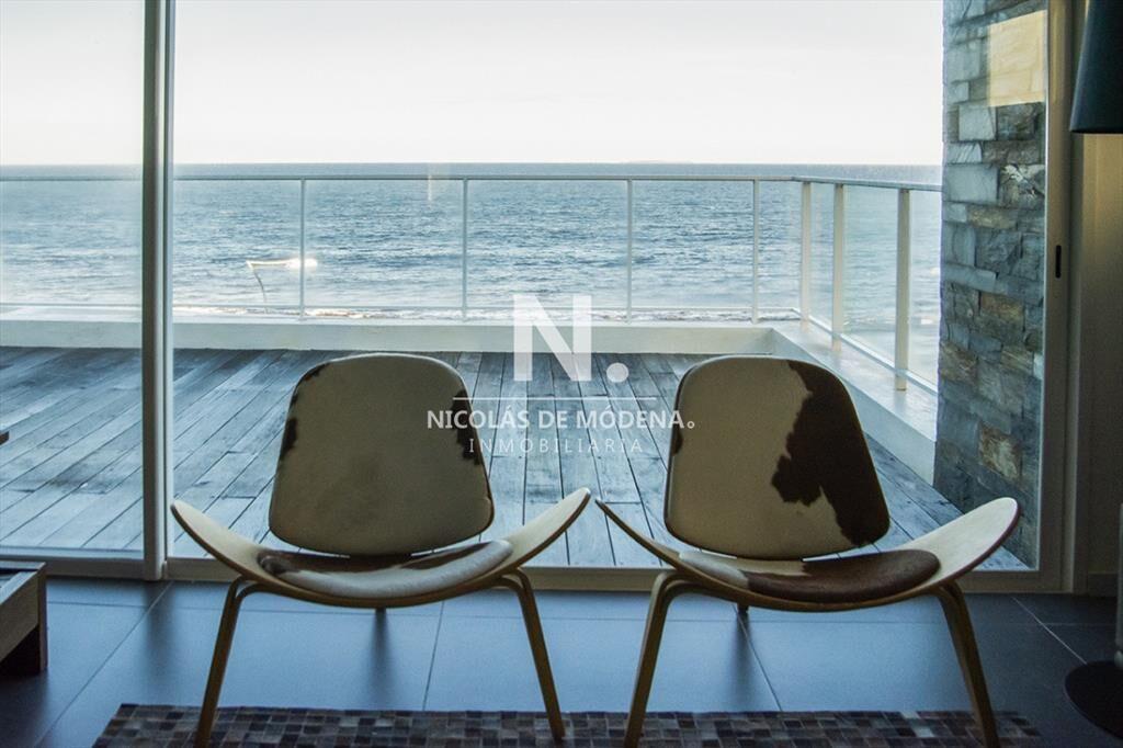 Prestigioso Penthouse frente al mar.