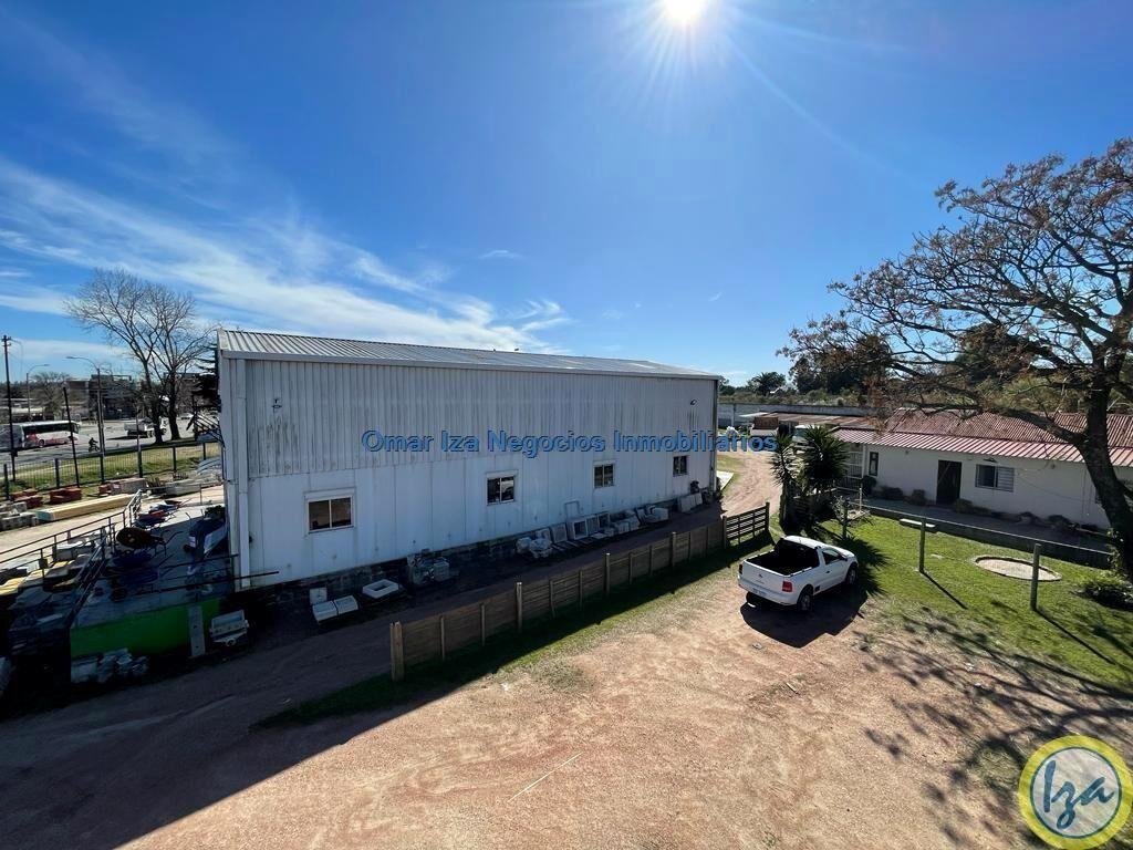 VENTA LOCAL SOBRE AVENIDA DEPOSITO CAMIONES PROXIMO RUTA 5