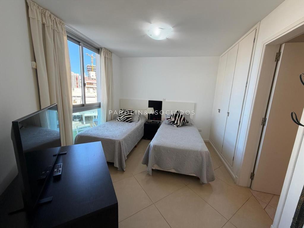 Apartamento en venta de 3 dormitorios en Brava,