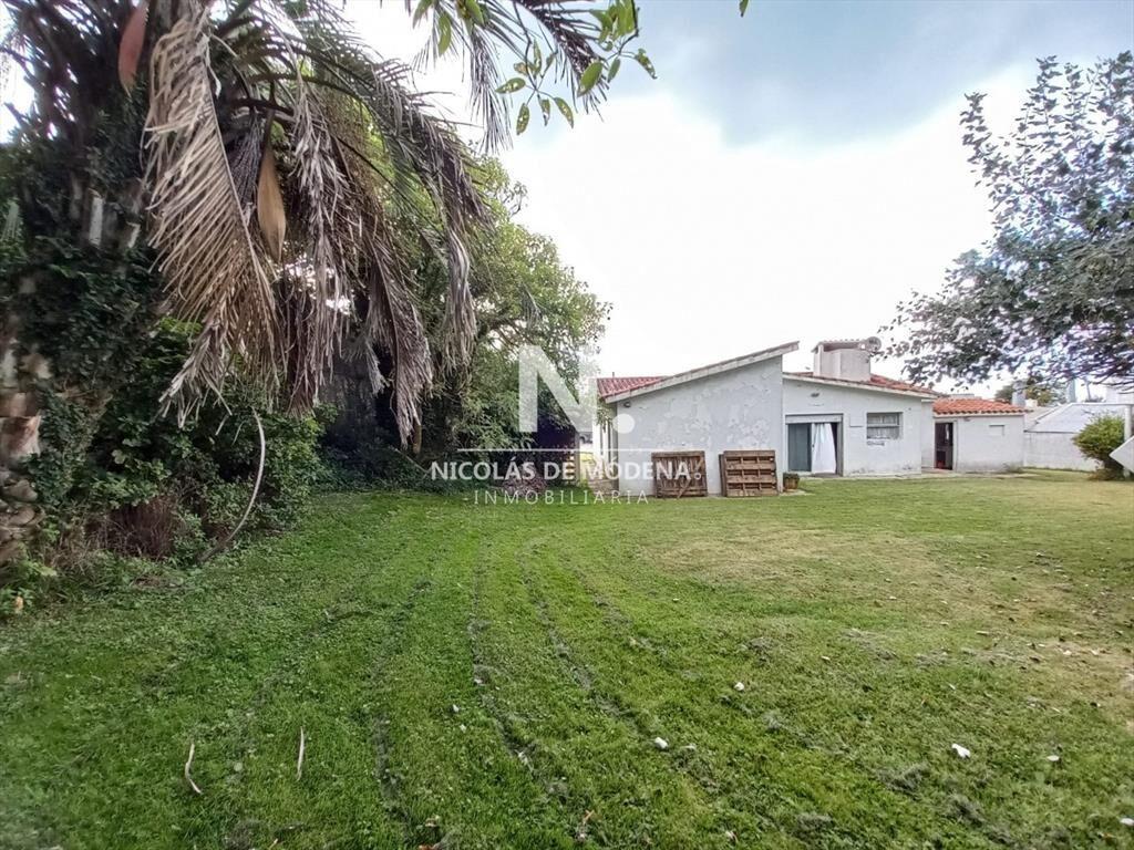 Vende Casa con 1500m2 de Terreno. Muy próxima al