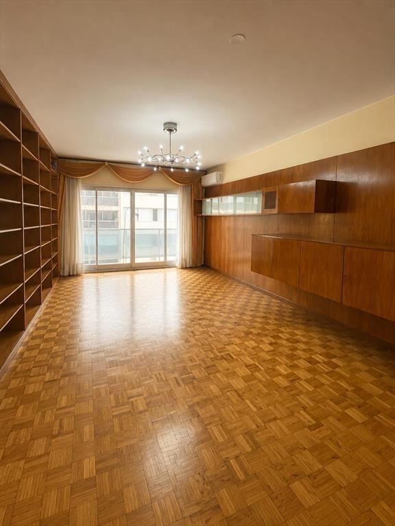 Venta Apartamento 2 dormitorios, balcón, cochera y terraza