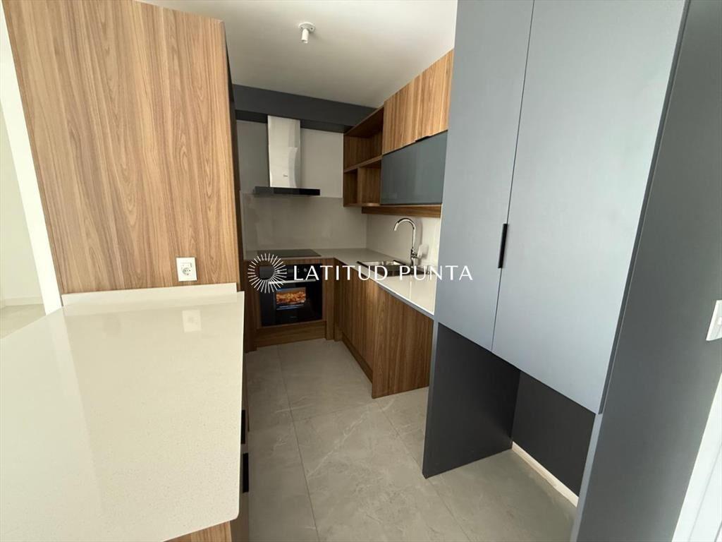 Apartamento de 1 dormitorio y medio en Aidy Grill