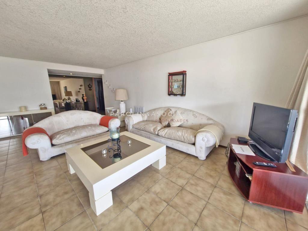 Venta Apartamento en Punta del Este Edificio en
