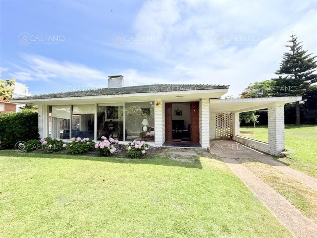 Casa en venta Rincon del Indio - Playa Brava