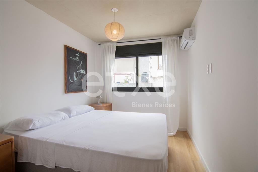 Apartamento Alquiler Con Muebles Cordón...