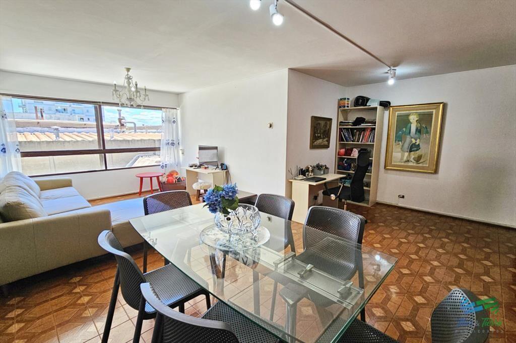 Venta de apartamento con 4 dormitorios 4 baños