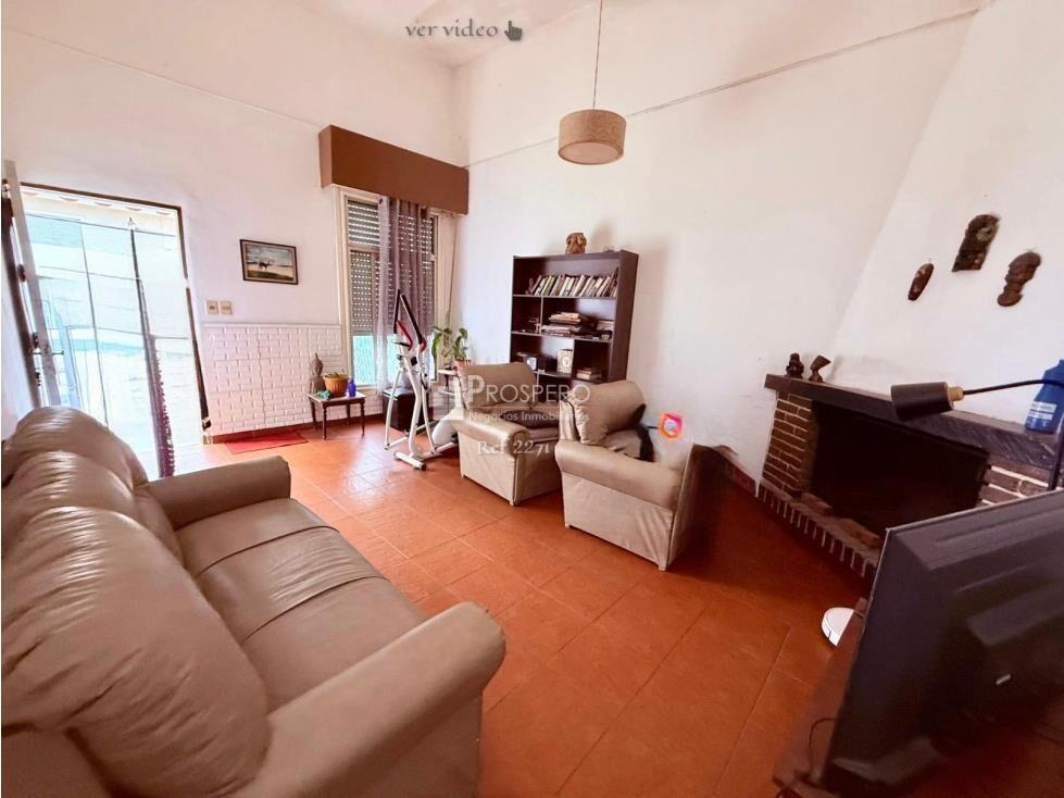2271/p/5 terreno con casa 2 dorm buceo cochera altillo jardi