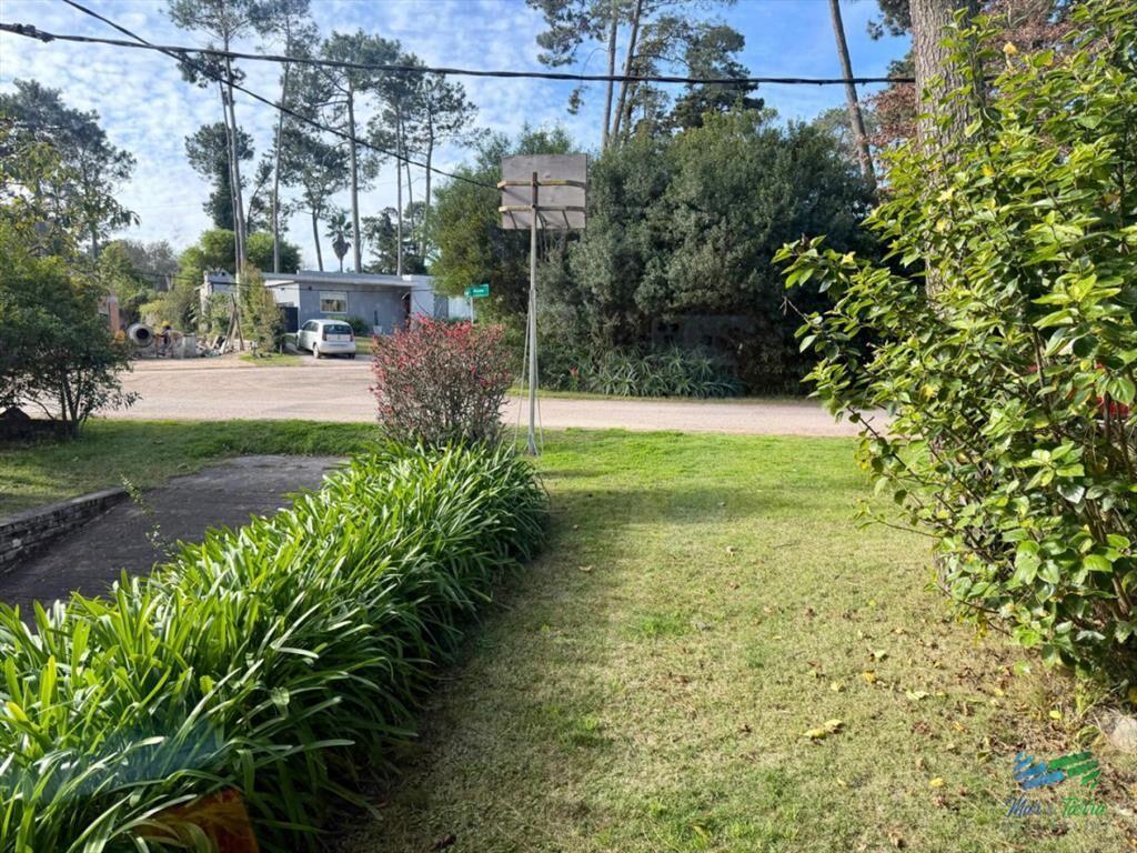 En venta casa 4 dormitorios, con piscina, en del