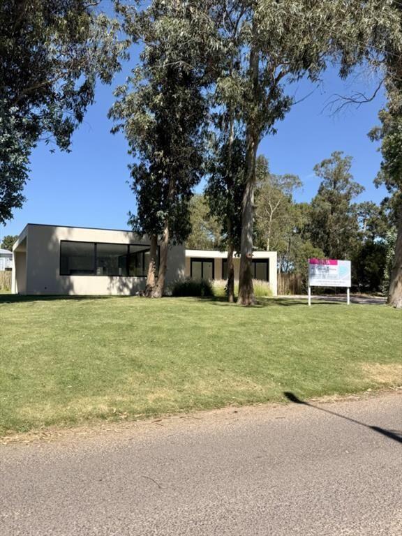 CASA EN VENTA ZONA LUGANO