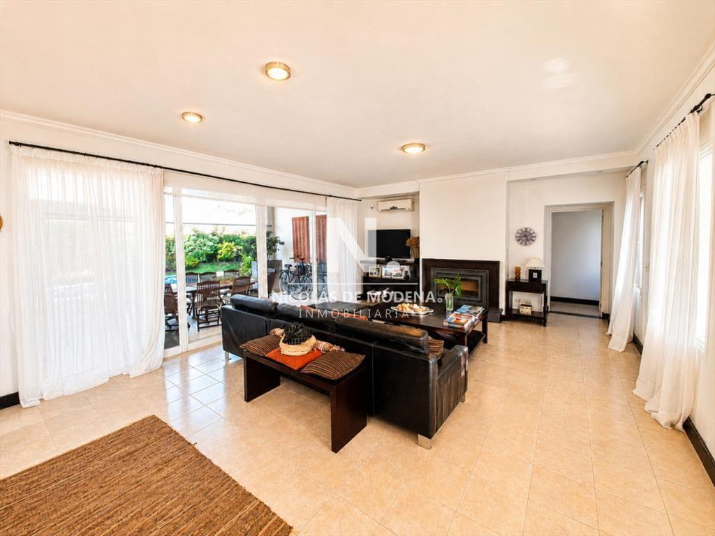 Boulevard Park: Casa de 4 Dormitorios con Piscina