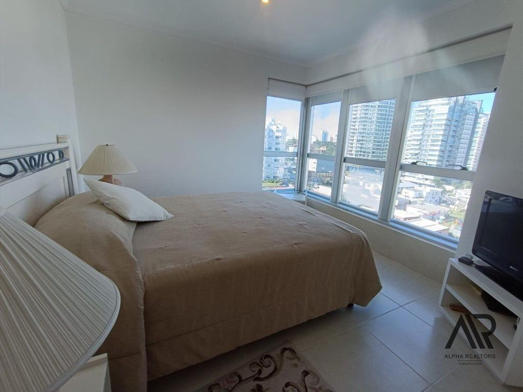 Alquiler Temporal 2025 De Apartamento De 3 Dormtorios, M...