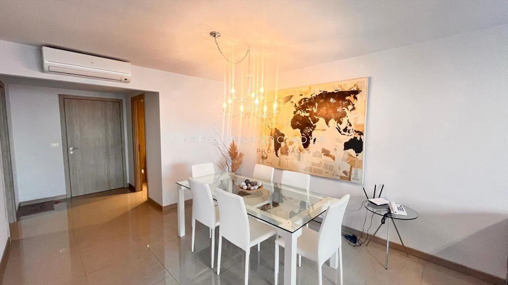 Apartamento en venta de 2 dormitorios en edificio