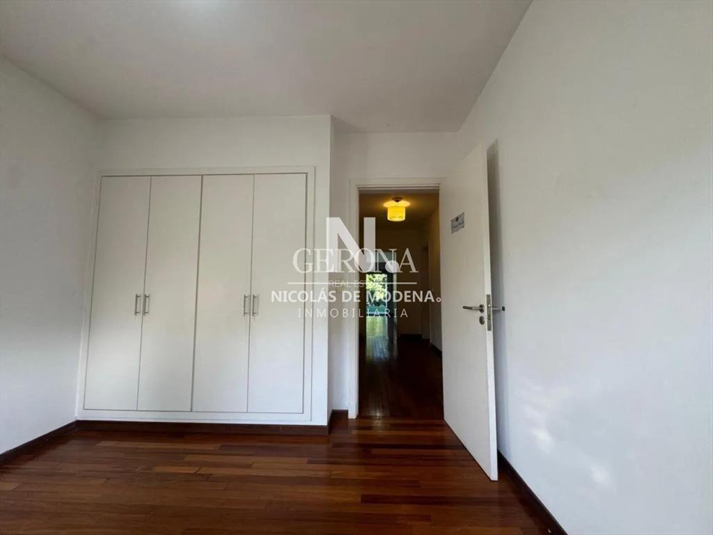 Venta Apartamento de 3 Dormitorios Con Jardin y