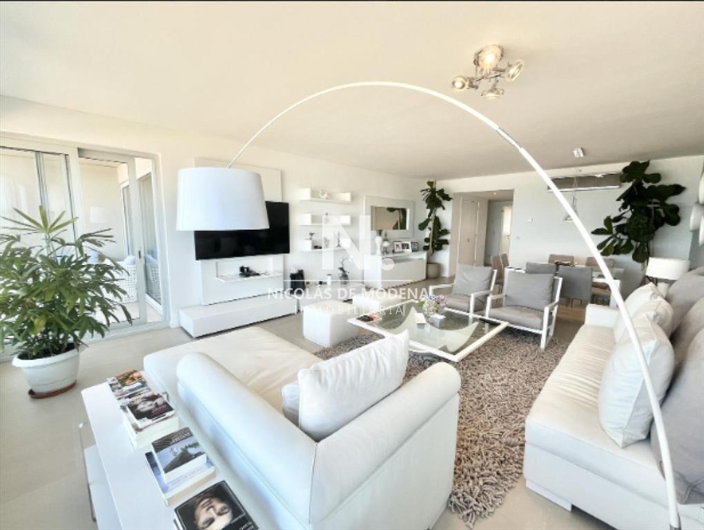 Vende apartamento de 2 dormitorios en Brava, del