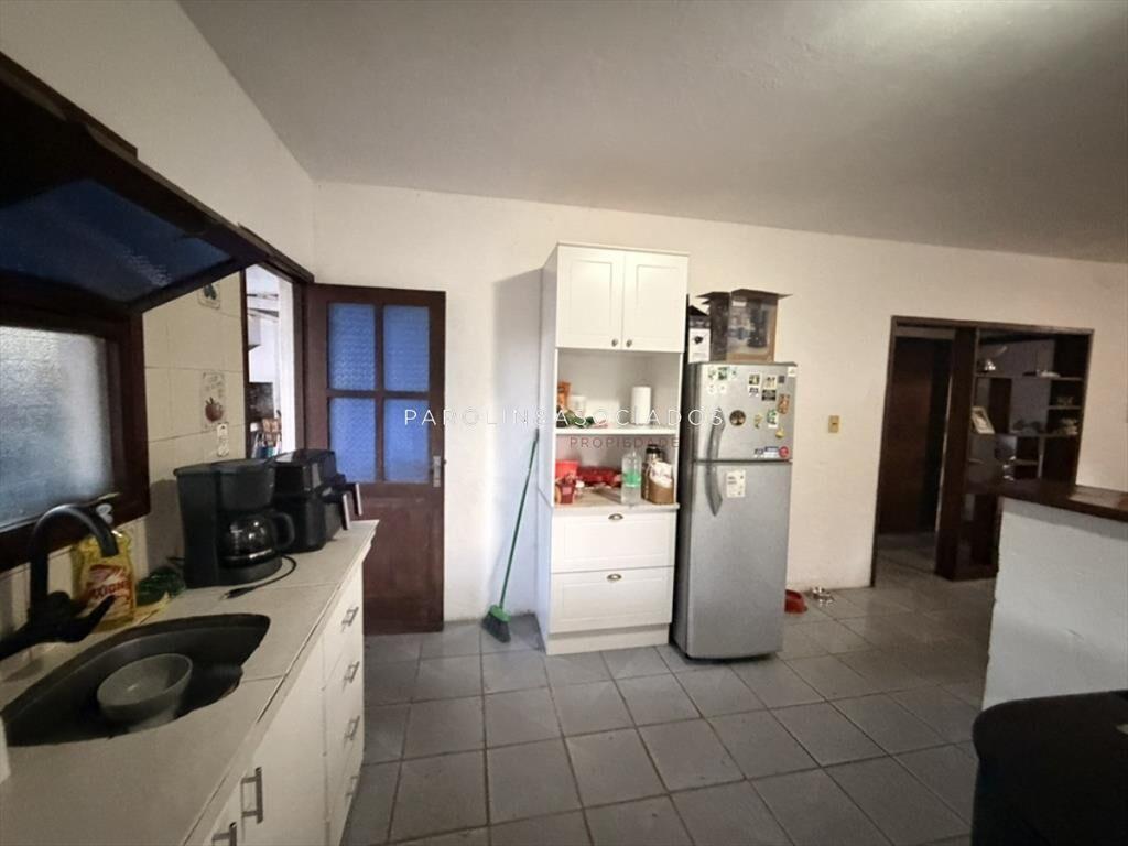 OPORTUNIDAD CASA DE DOS DORMIOTORIOS MAS EN !