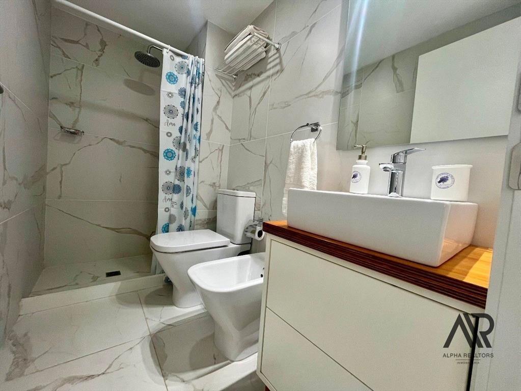 Venta De Monoambiente En Edificio View Punta Del Este
