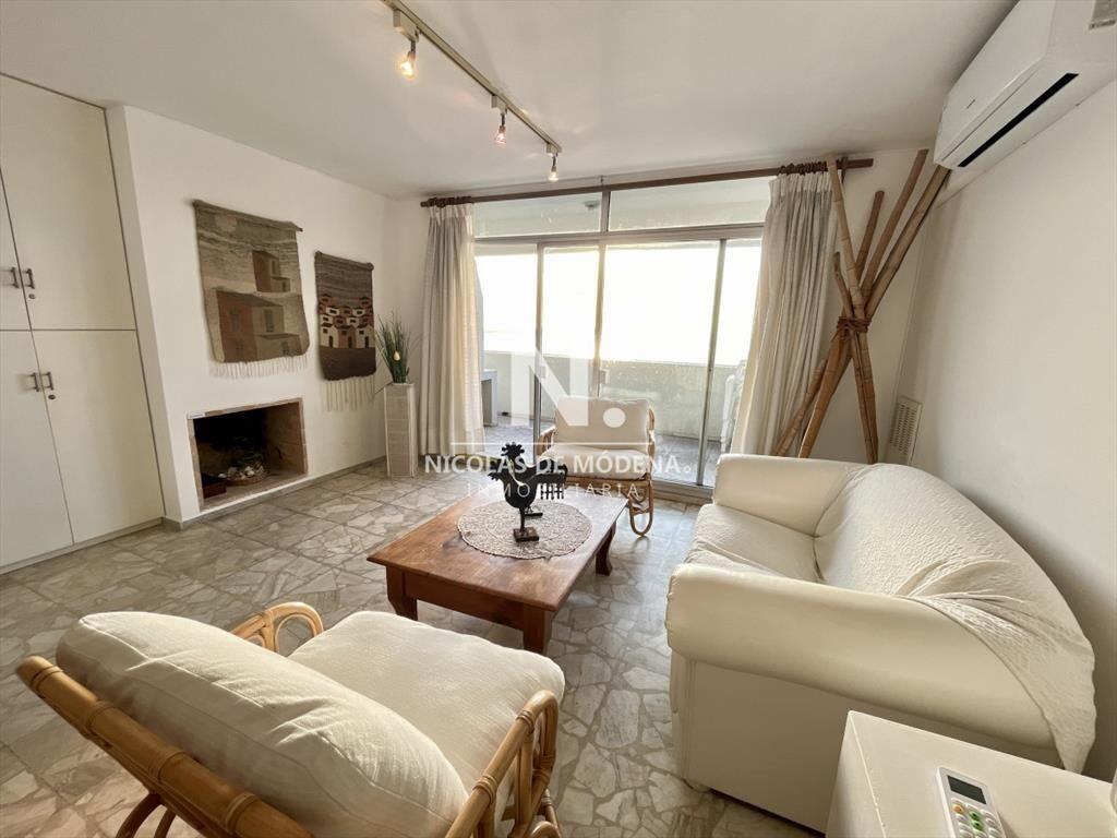 Venta penthouse tres dormitorios. Península, del