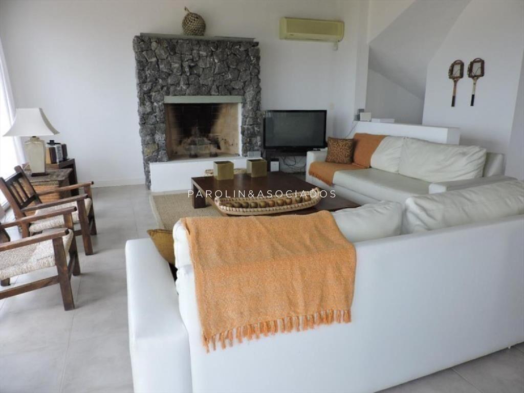 Casa en venta de 3 dormitorios en Montoya, Punta