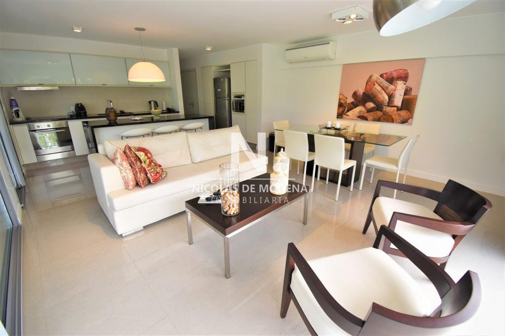 Vende apartamento de 2 dormitorios en Rincon del