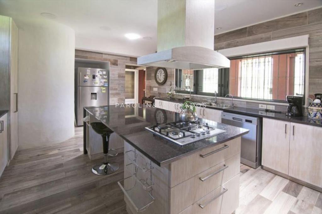 Casa en venta de 6 dormitorios en La Barra, Punta