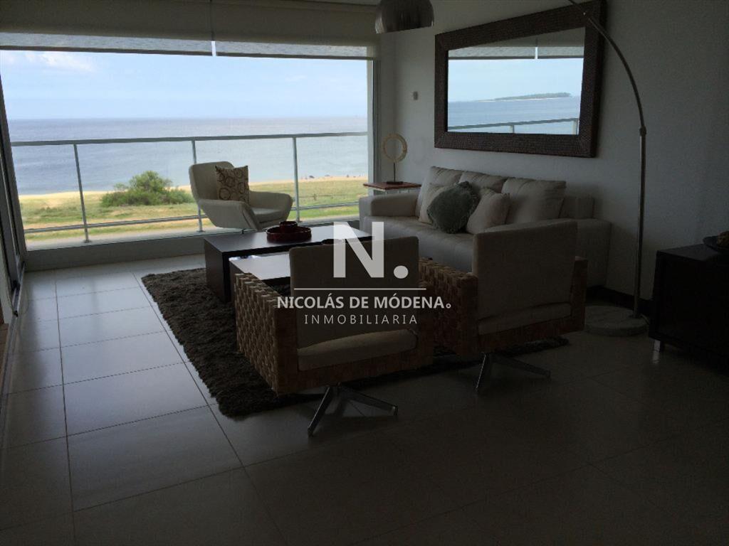 Hermoso apartamento con excelente vista!